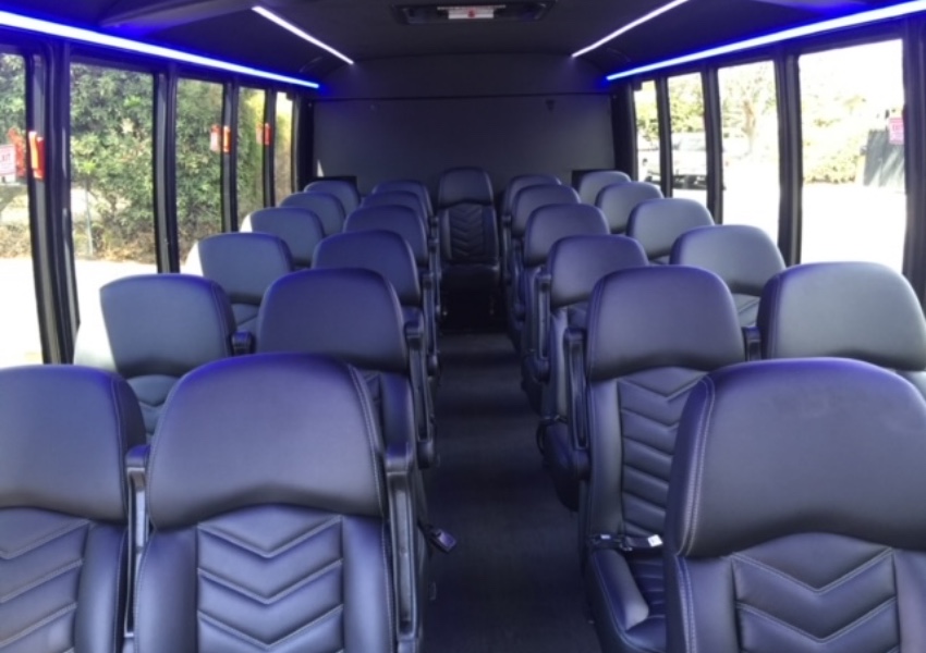 27 Passenger Executive Coach
